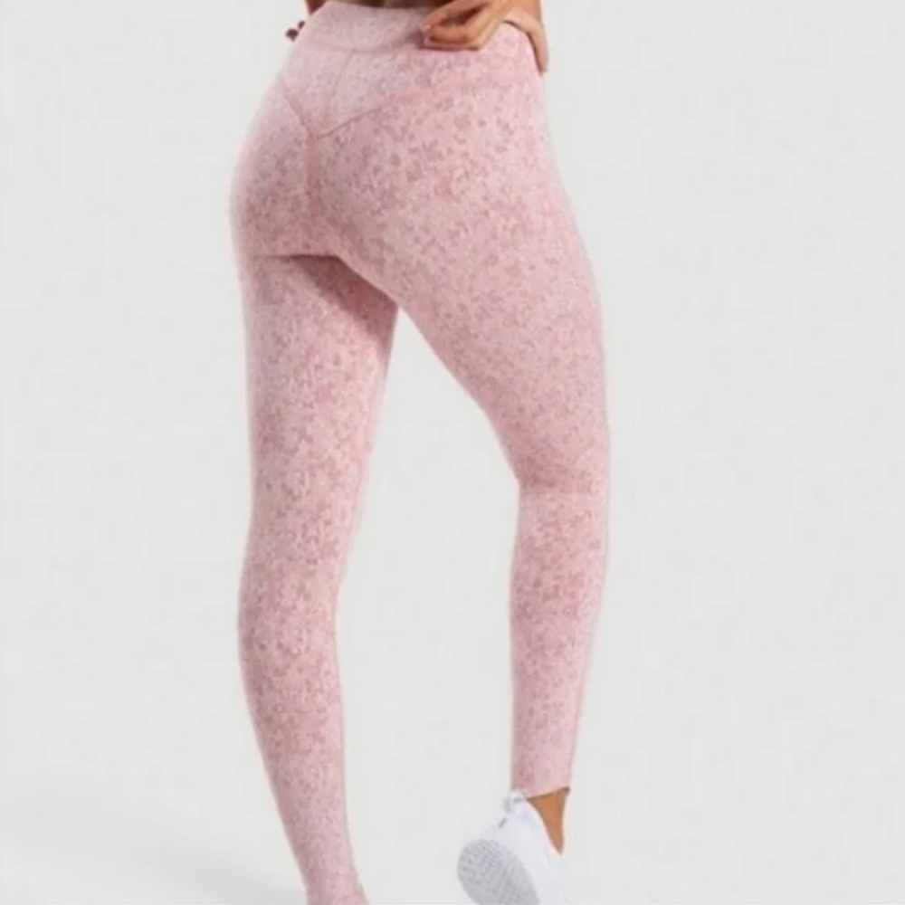 Gymshark Fleur Texture Leggings — Brick Red Size S